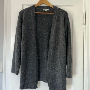 American eagle cozy soft warm grey detailed stitching oversized cardigan